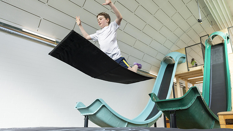 UNIK Playground, Sporthalle – Bern